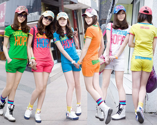 3134NARU韩版字母印花短袖T恤+短裤 女运动休闲套装
